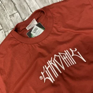 Camiseta Street Básica “Logo Bordada” Chronic