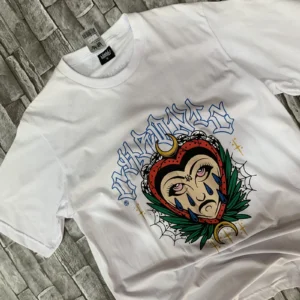 Camiseta Street Básica “Woundead Heart” Chronic