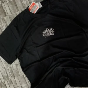 Camiseta Oversized “Tag Bordada” Chronic
