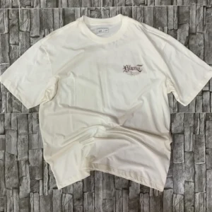 Camiseta Street Básica “Class Basic” Blunt