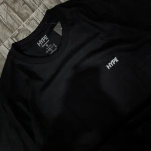 Camiseta Street Básica “Tag Basic” Hype